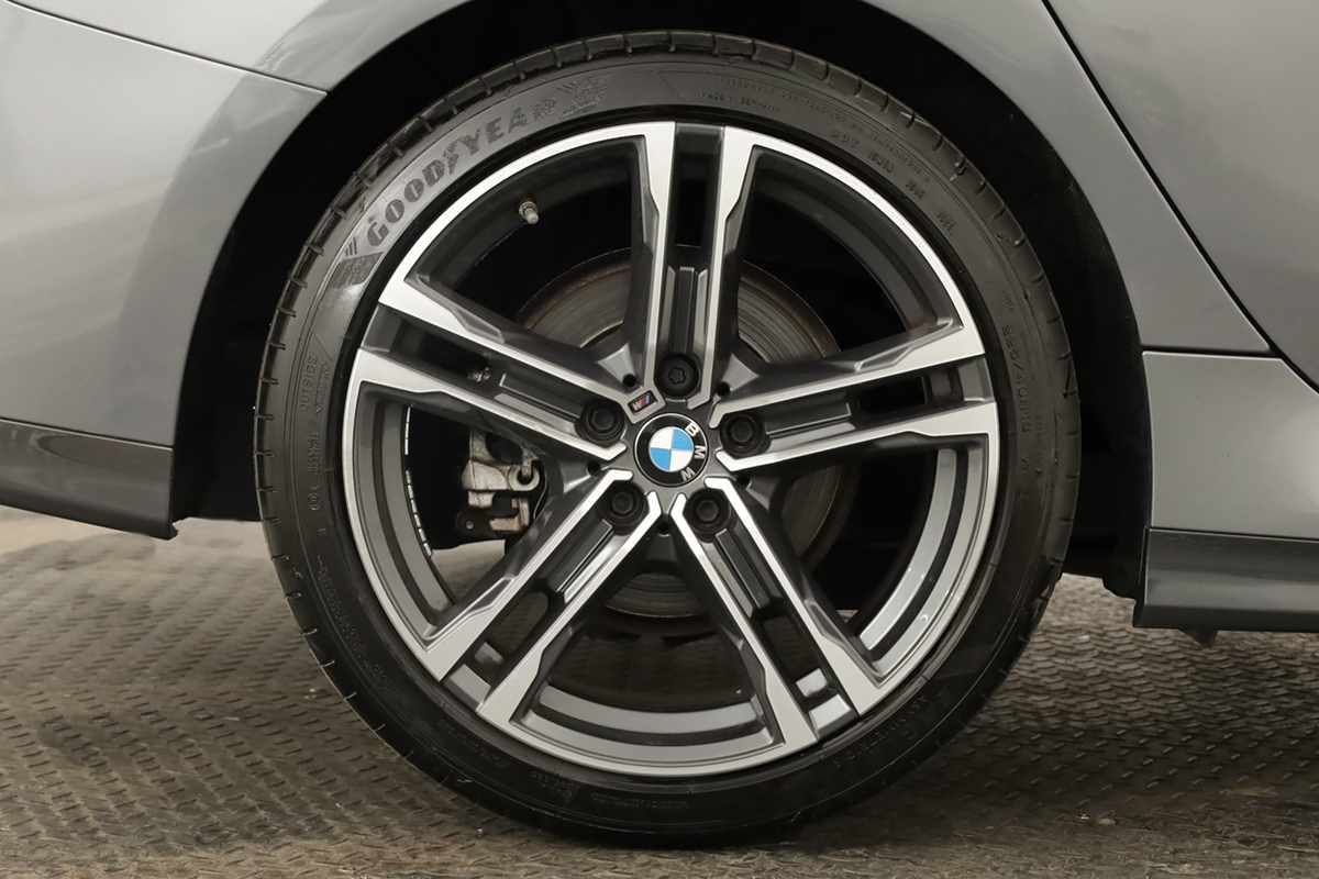 bmw-serie-2-2022-diesel-1496cc