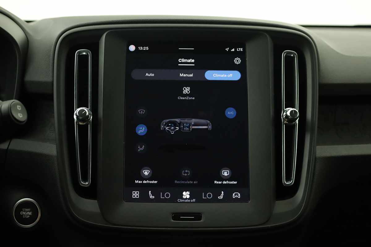 volvo-xc40-2025-gasolina-1969cc