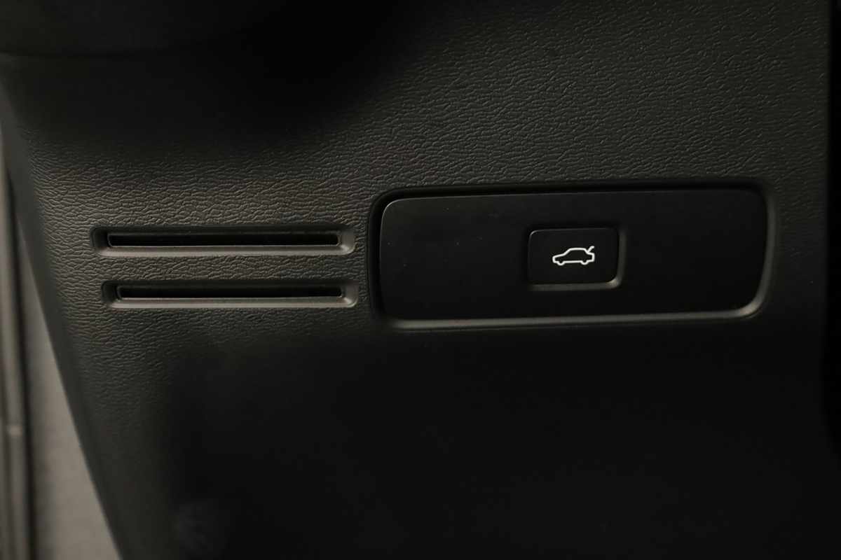 volvo-xc40-2025-gasolina-1969cc