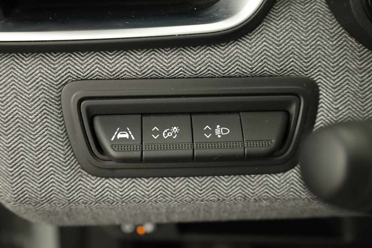 renault-clio-2024-gpl-999cc