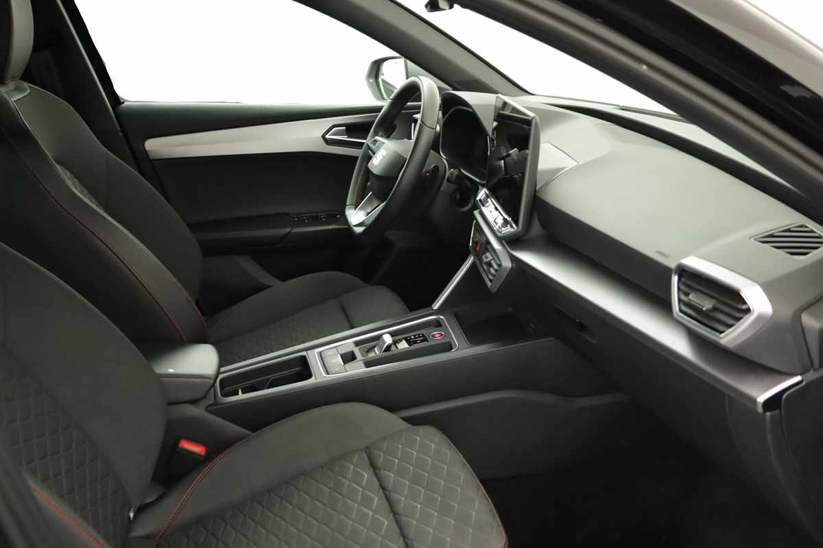 seat-leon-st-2025-hibrido-a-gasolina-1498cc