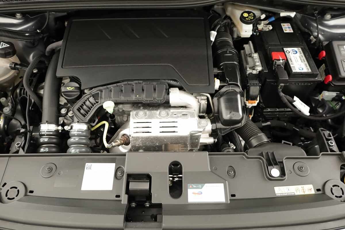 peugeot-208-2025-gasolina-1199cc