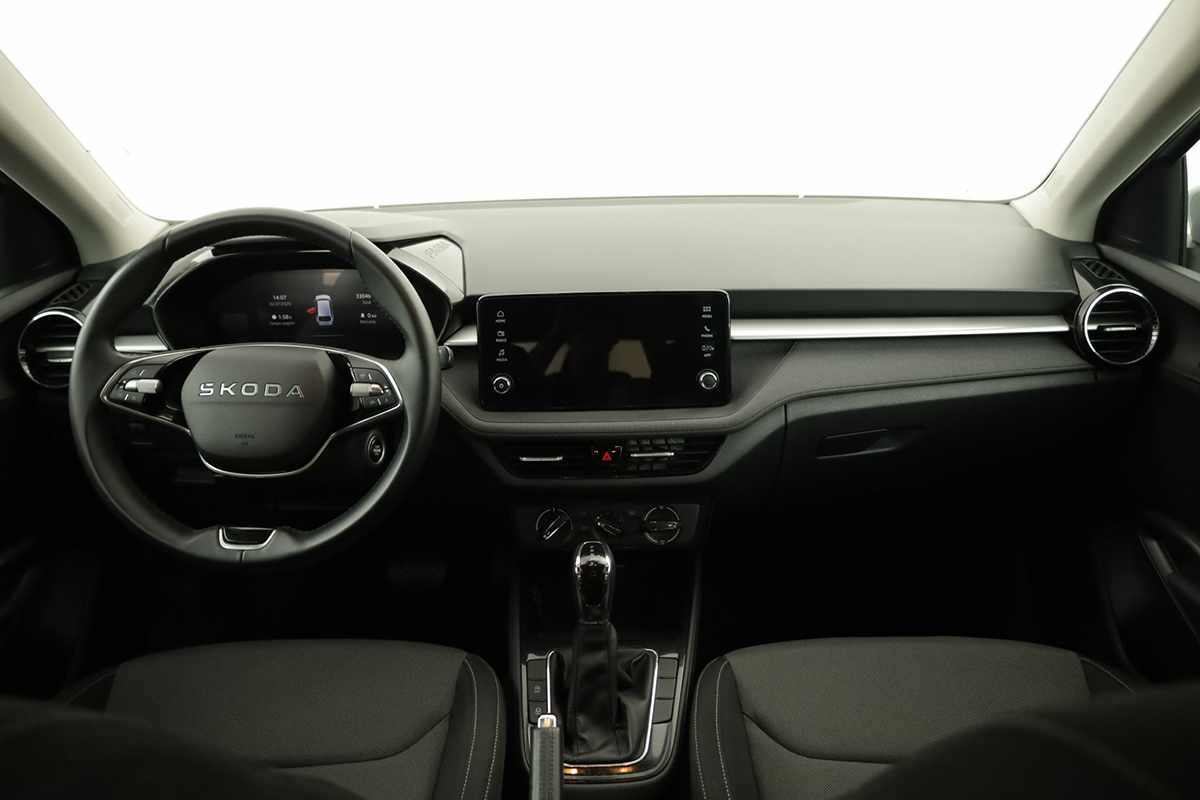 skoda-fabia-2025-gasolina-999cc