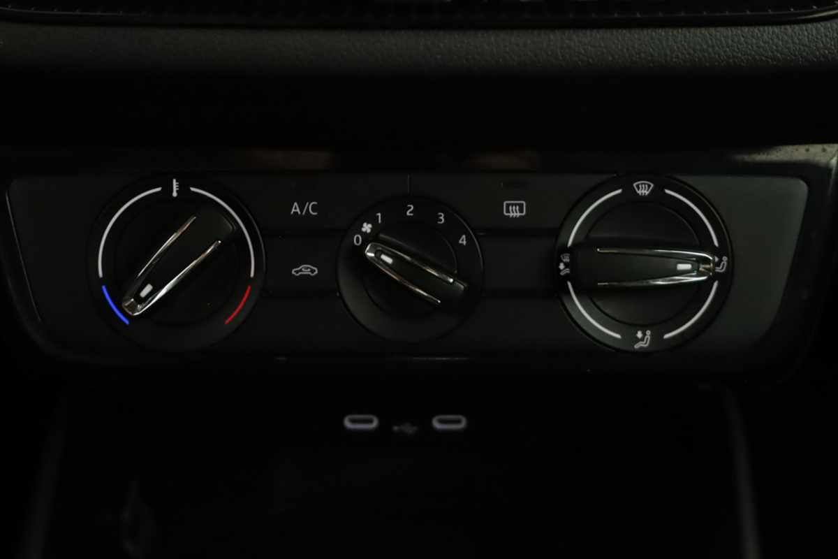 skoda-fabia-2025-gasolina-999cc