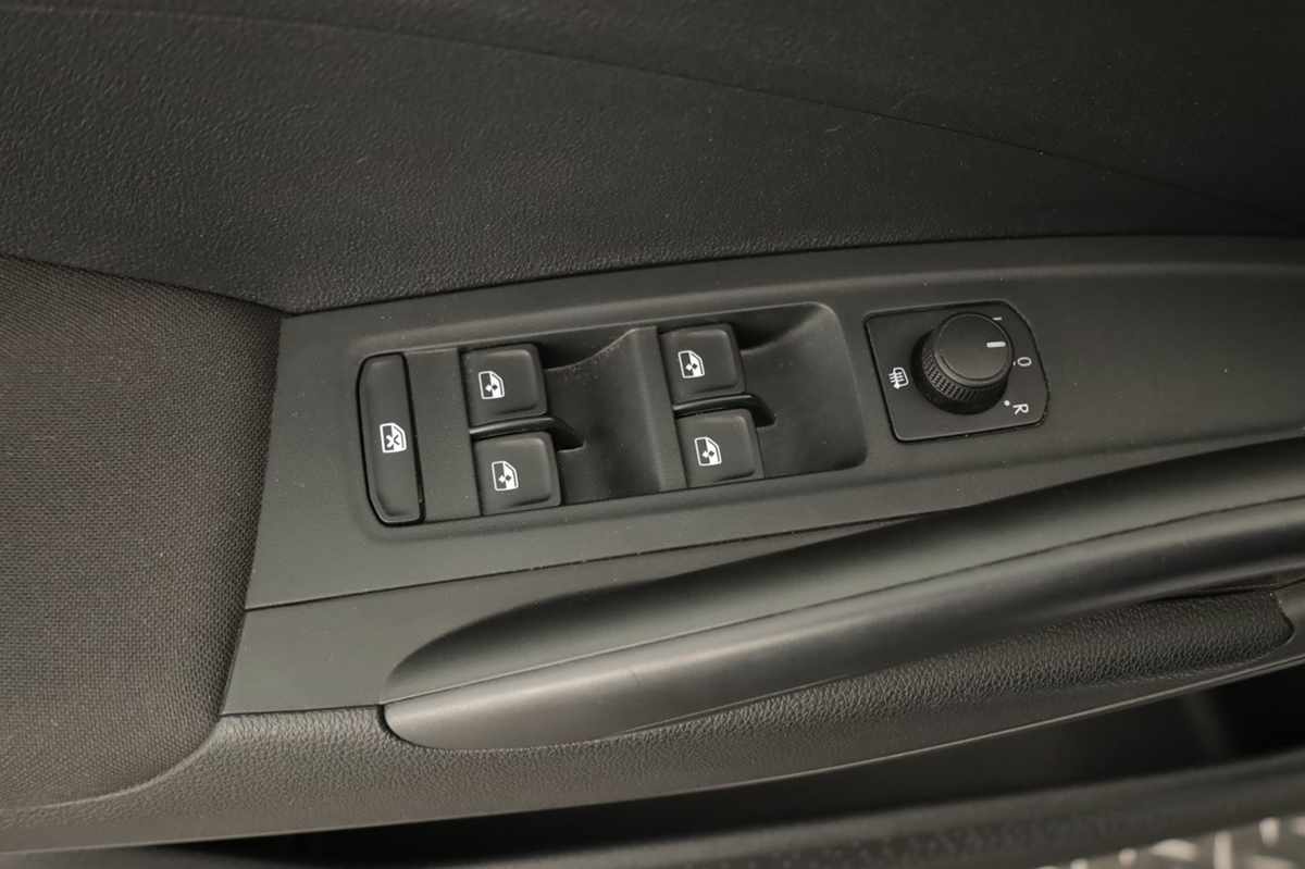 skoda-fabia-2025-gasolina-999cc