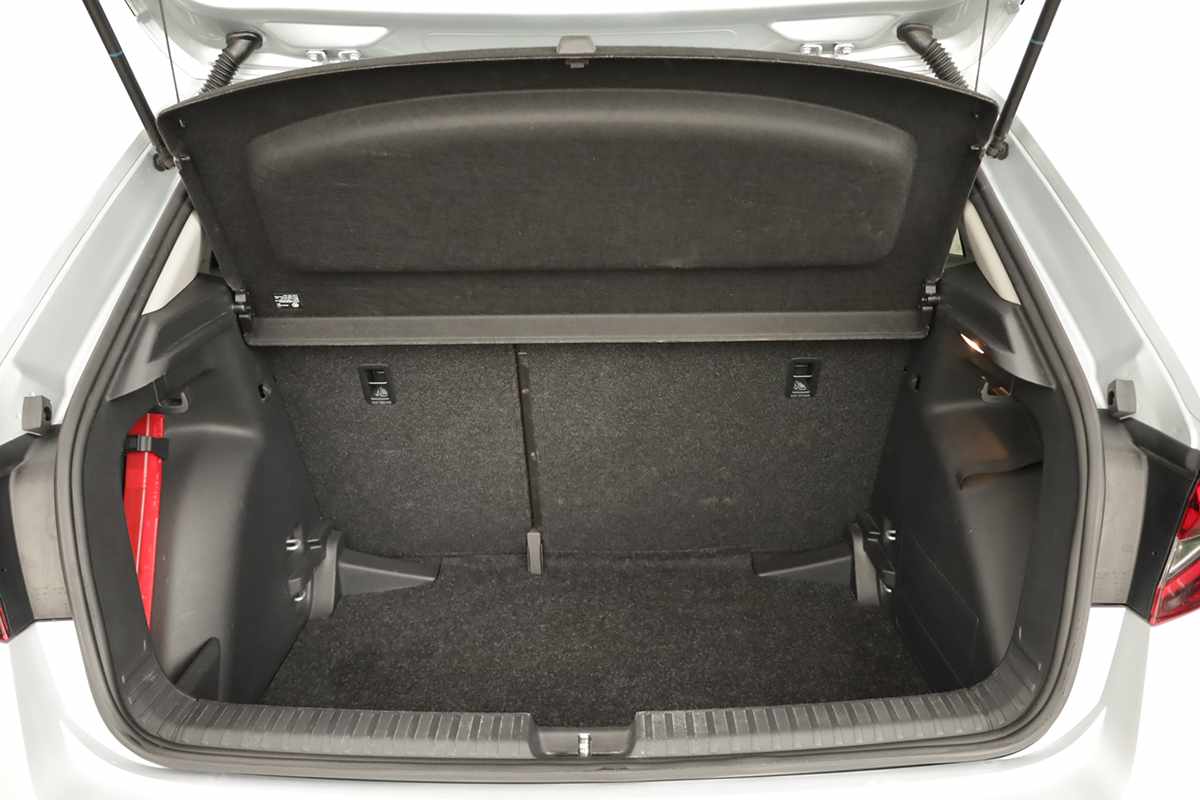 skoda-fabia-2025-gasolina-999cc
