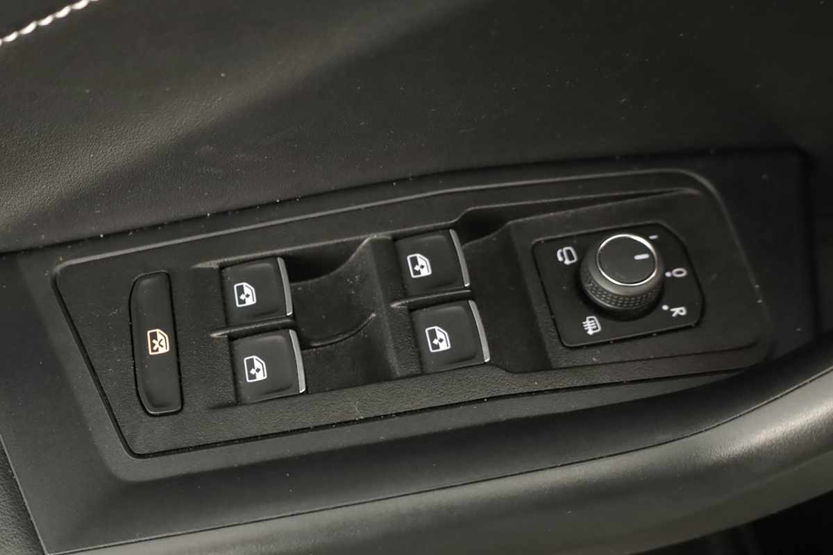 volkswagen-t-roc-2025-gasolina-999cc