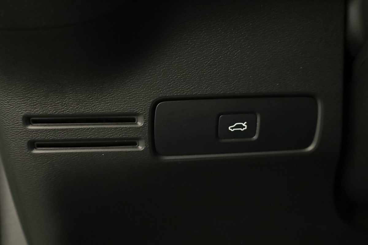 volvo-xc40-2025-gasolina-1969cc