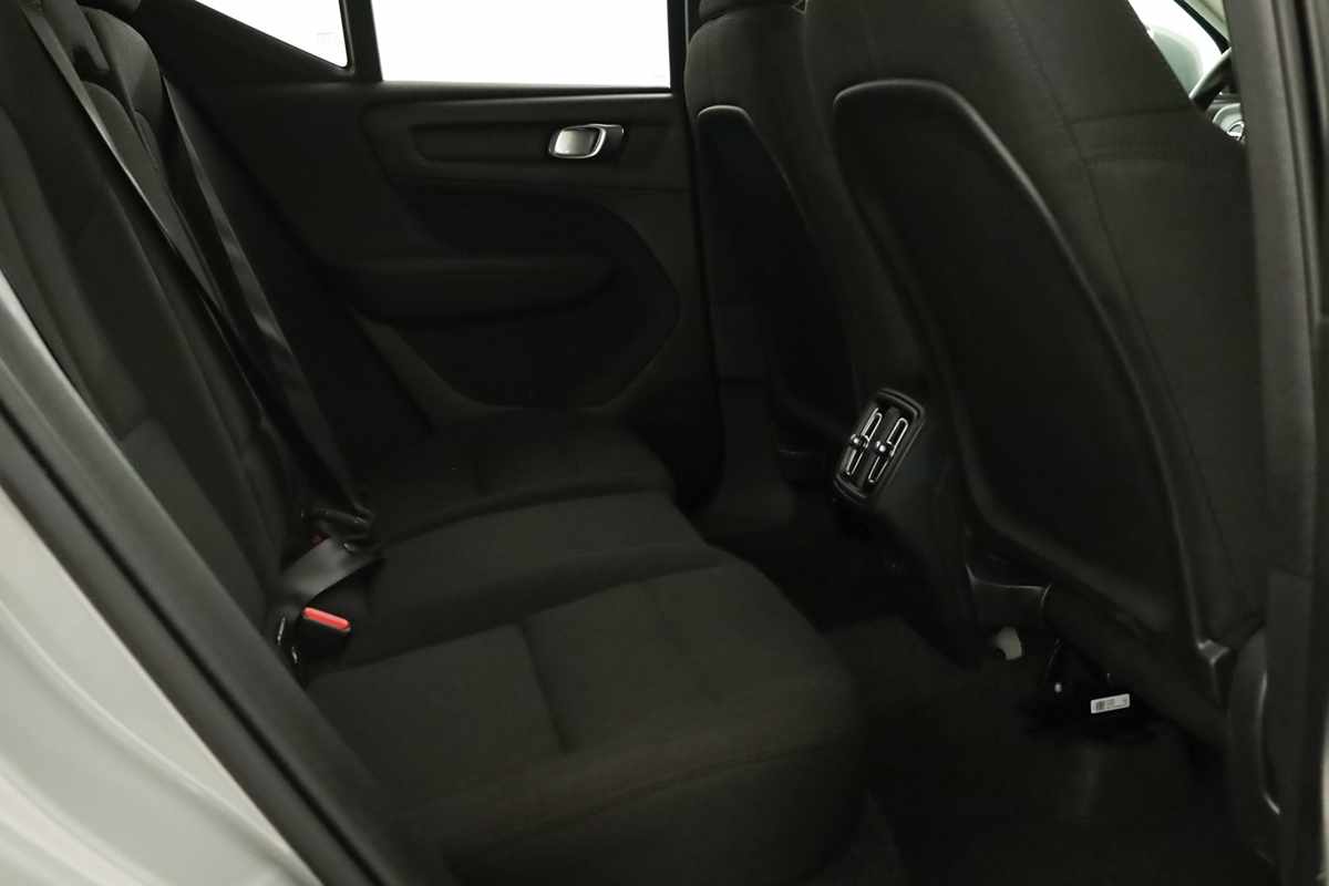 volvo-xc40-2025-gasolina-1969cc