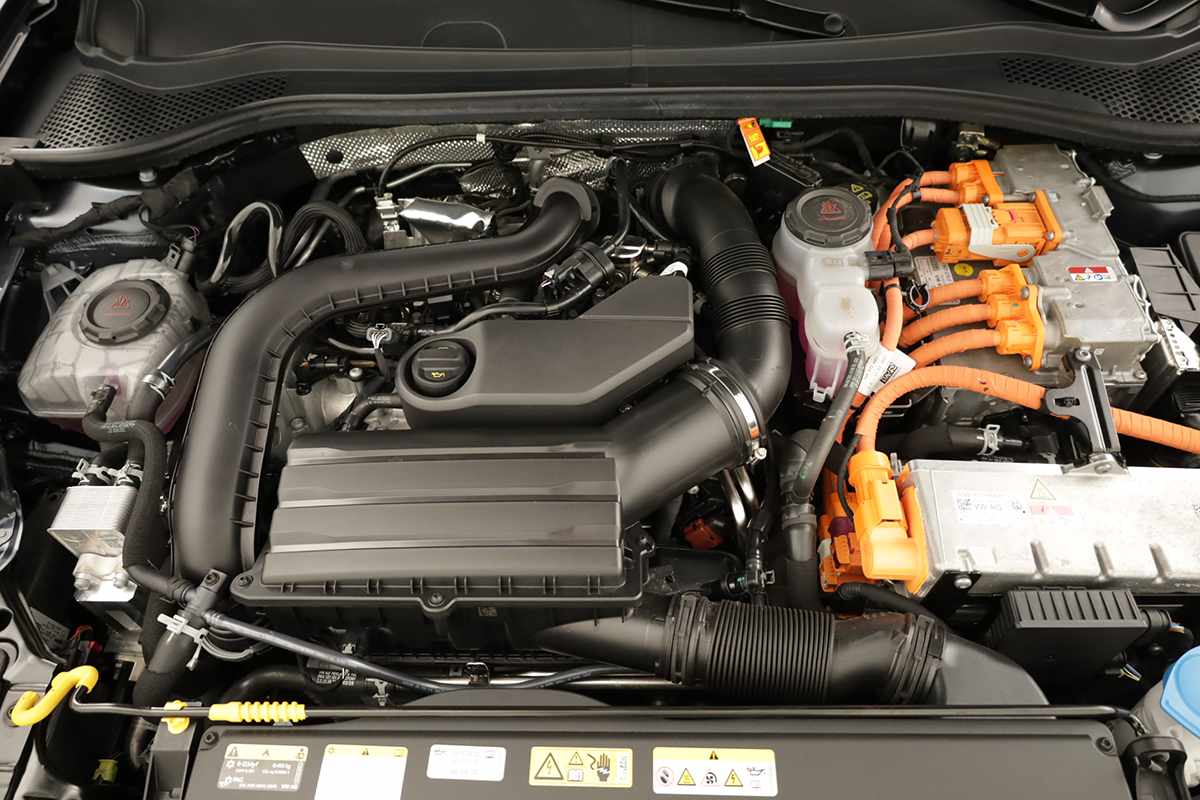 seat-leon-st-2025-hibrido-a-gasolina-1498cc