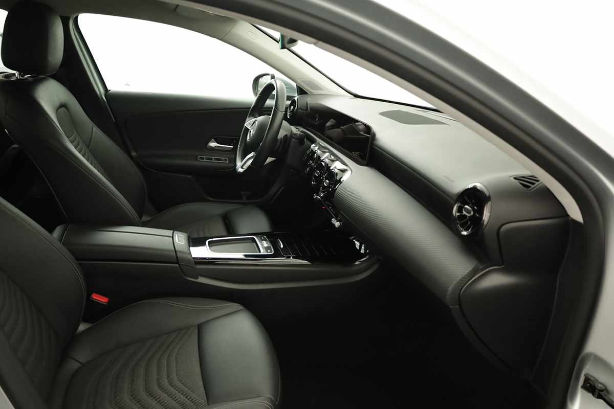 mercedes-benz-classe-a-2024-gasolina-1332cc