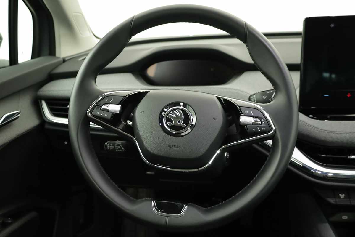 skoda-enyaq-2023-eletrico-0cc