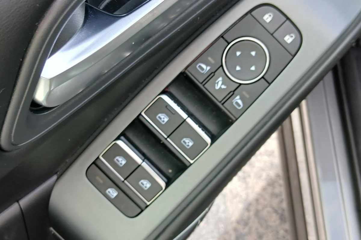 nissan-qashqai-2025-gasolina-1497cc