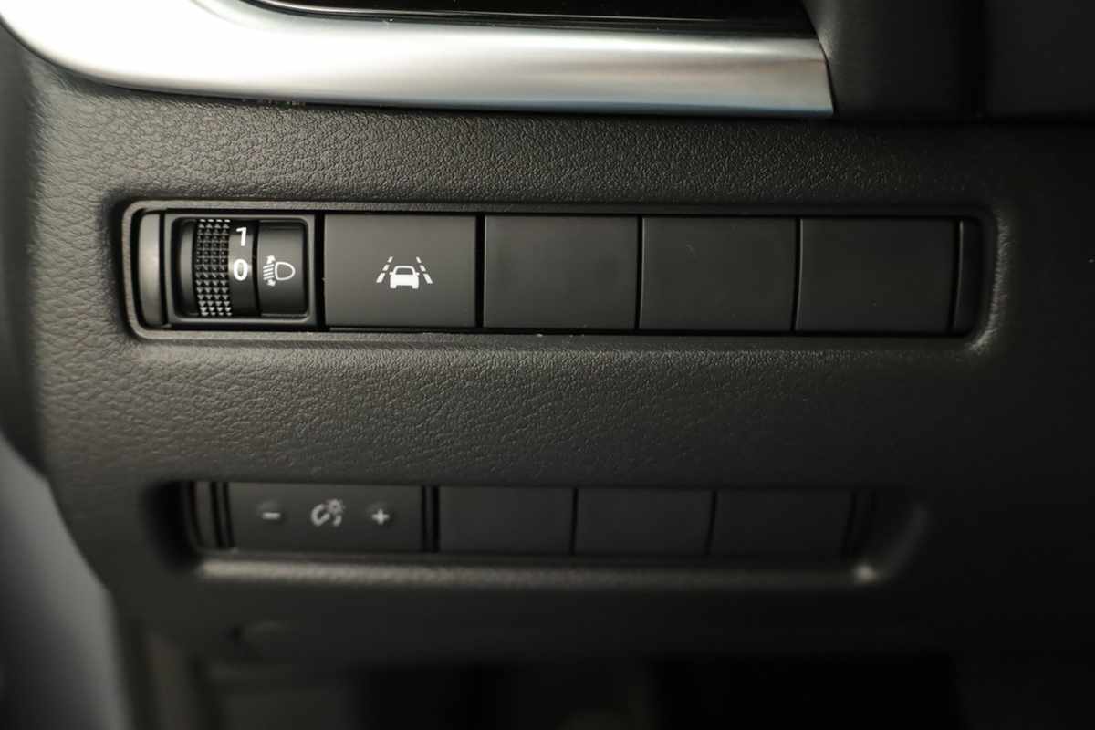 nissan-qashqai-2023-gasolina-1497cc
