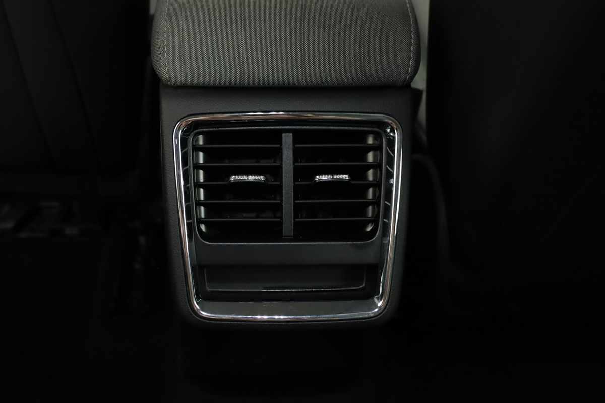 skoda-enyaq-2023-eletrico-0cc