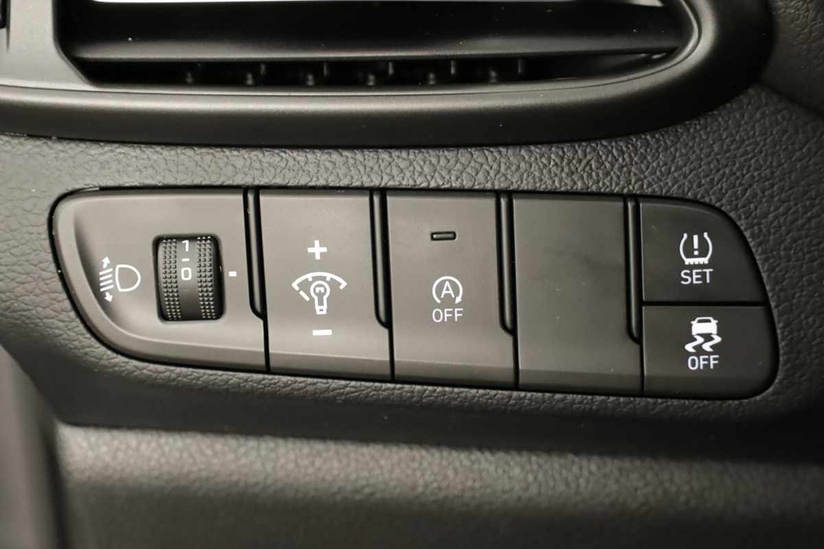 hyundai-i30-sw-2025-gasolina-998cc