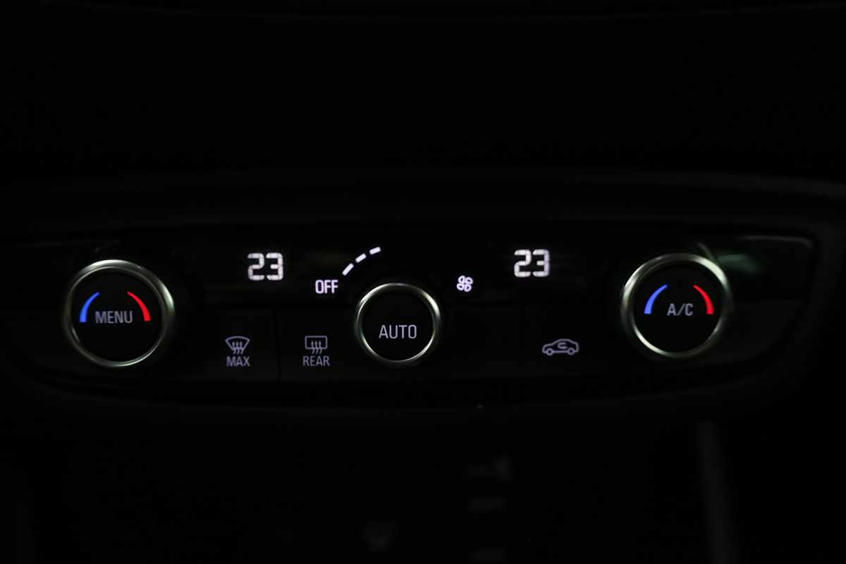 opel-crossland-2023-gasolina-1199cc