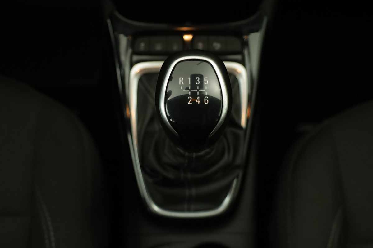 opel-crossland-2023-gasolina-1199cc