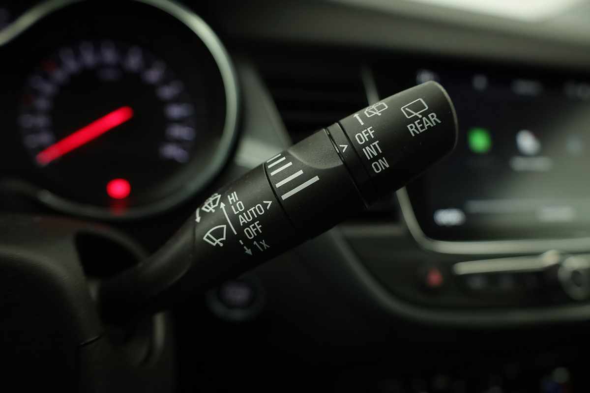 opel-crossland-2023-gasolina-1199cc