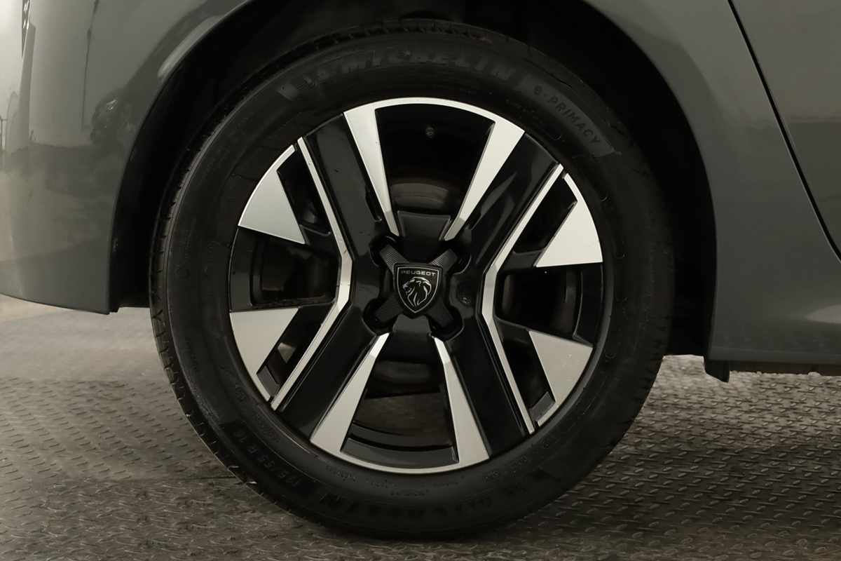 peugeot-208-2025-gasolina-1199cc