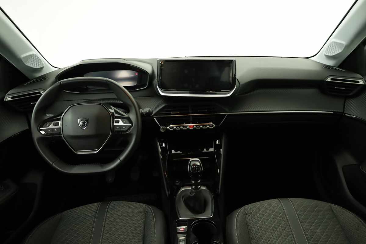 peugeot-208-2025-gasolina-1199cc