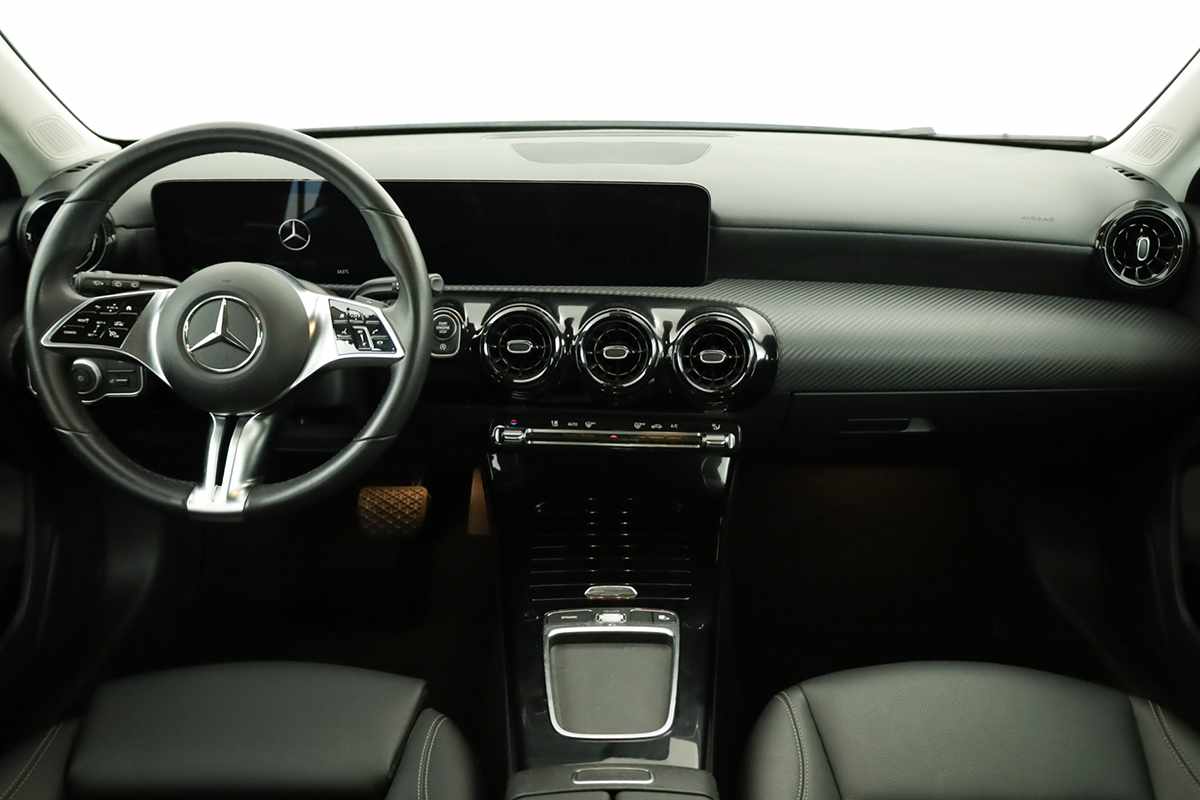 mercedes-benz-classe-a-2025-gasolina-1332cc