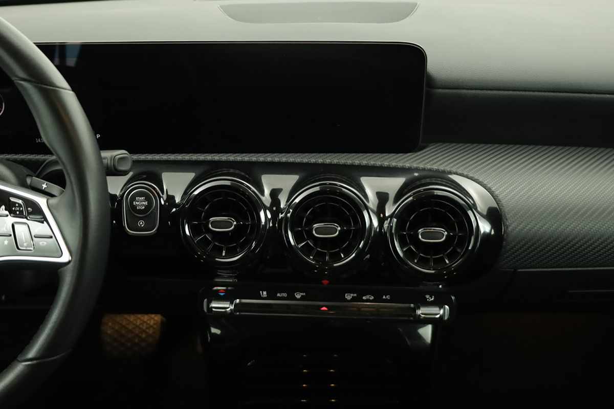mercedes-benz-classe-a-2025-gasolina-1332cc