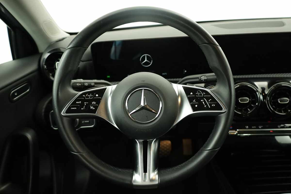 mercedes-benz-classe-a-2025-gasolina-1332cc