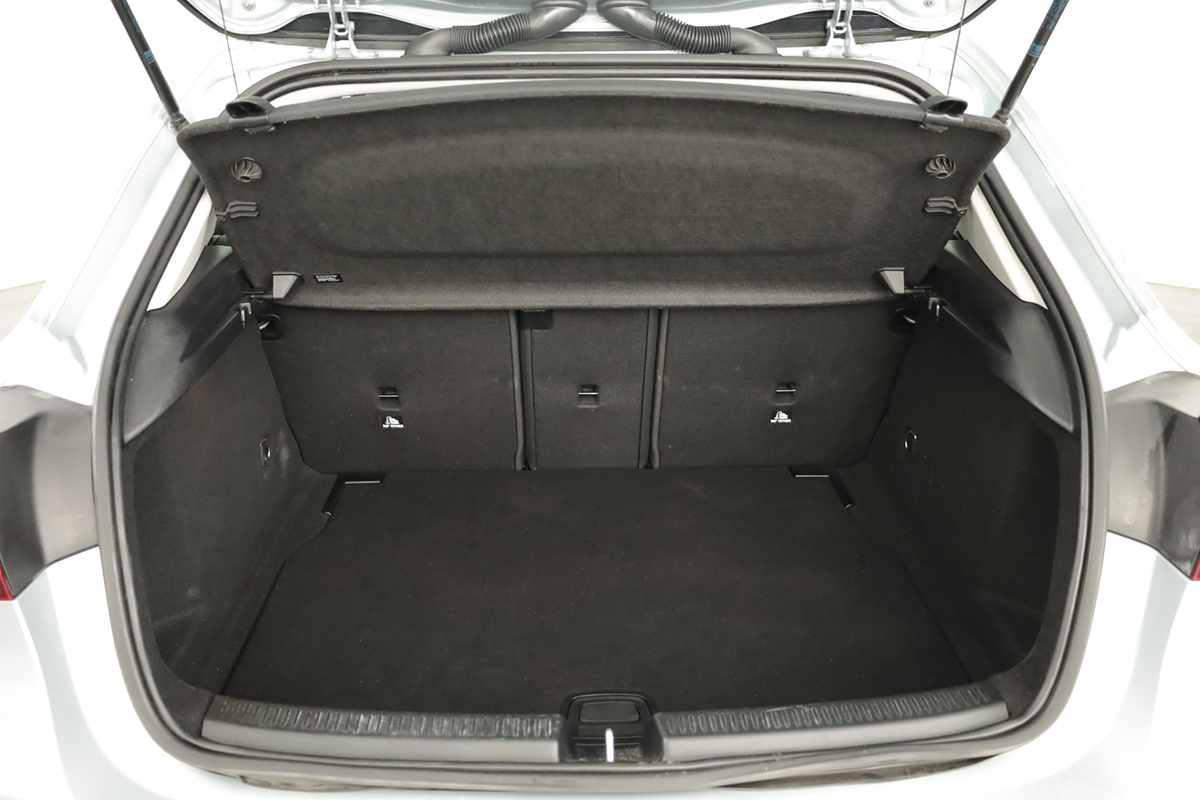 mercedes-benz-classe-a-2025-gasolina-1332cc