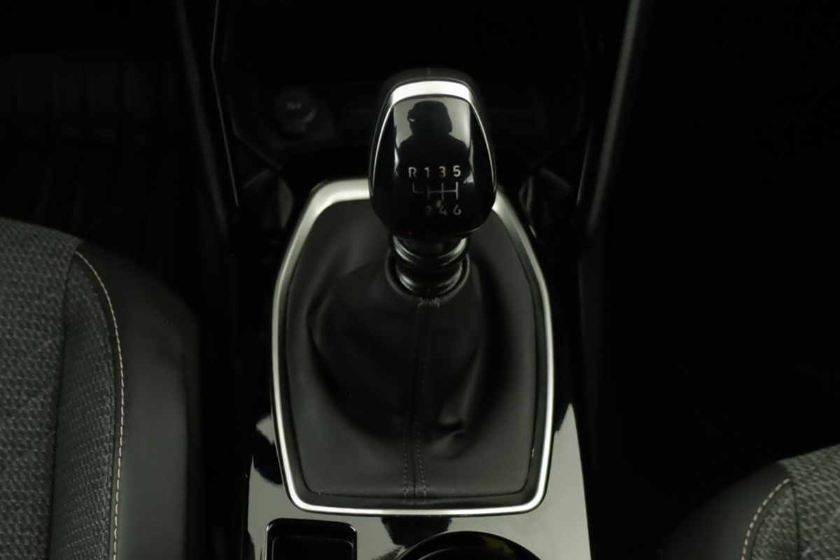 peugeot-2008-2025-gasolina-1199cc