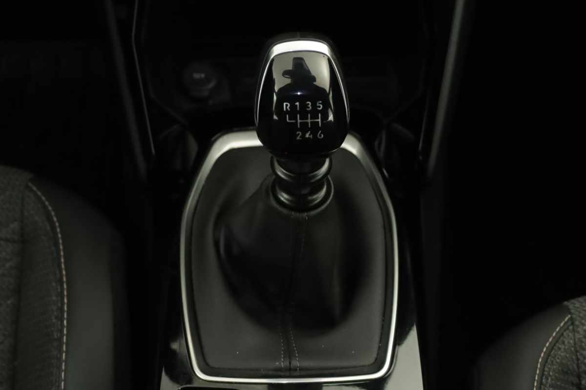 peugeot-2008-2025-gasolina-1199cc