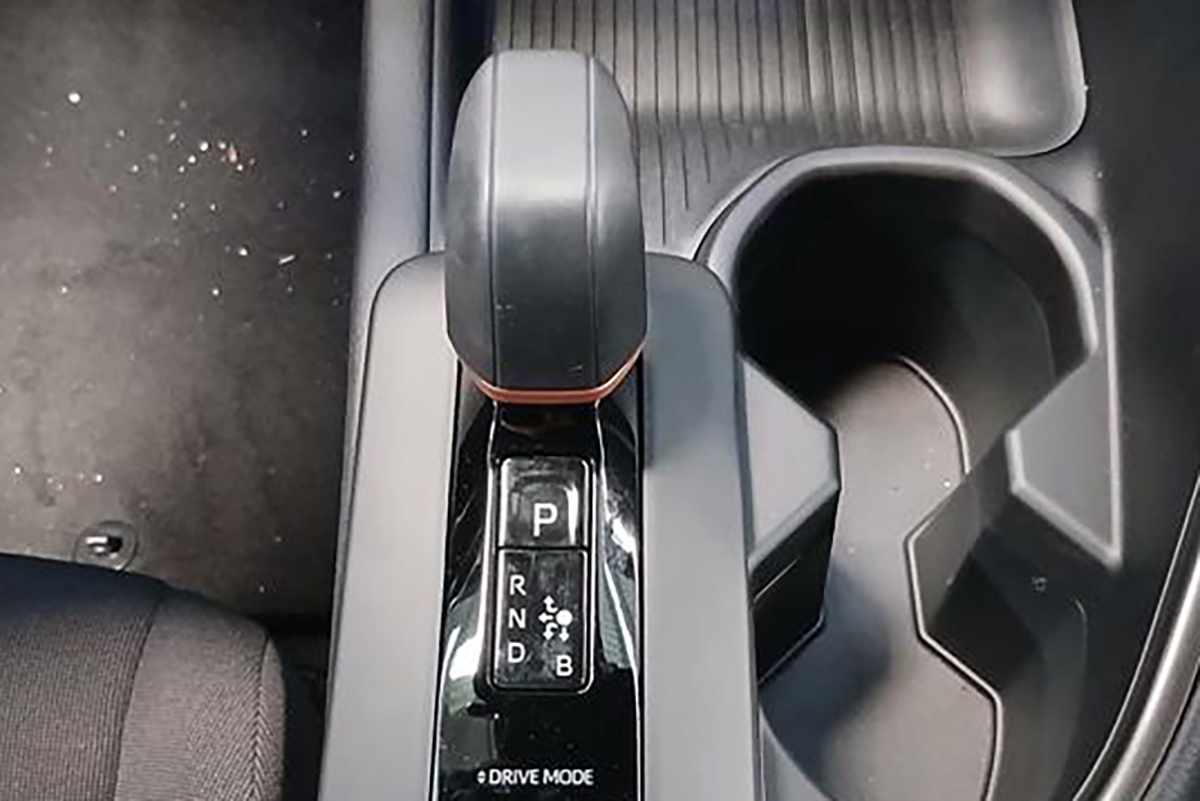 toyota-c-hr-2025-hibrido-a-gasolina-1998cc