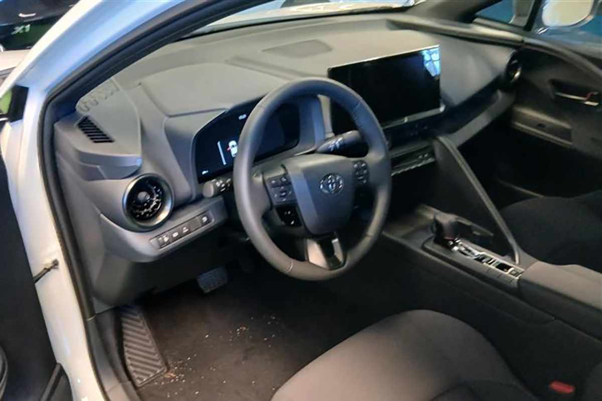 toyota-c-hr-2025-hibrido-a-gasolina-1998cc
