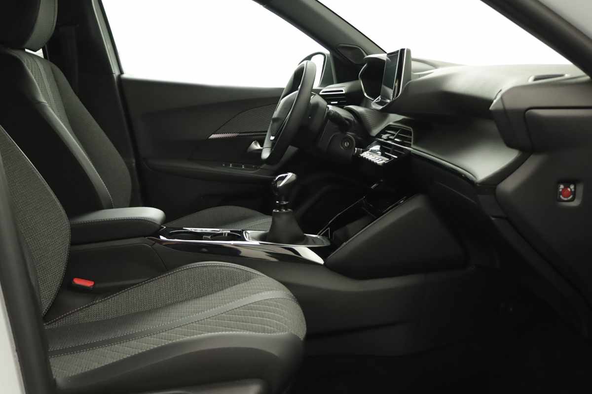 peugeot-2008-2025-gasolina-1199cc