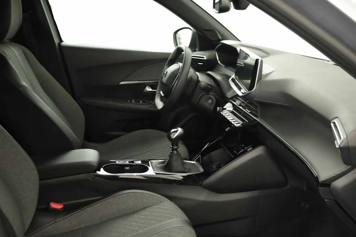 peugeot-2008-2025-gasolina-1199cc