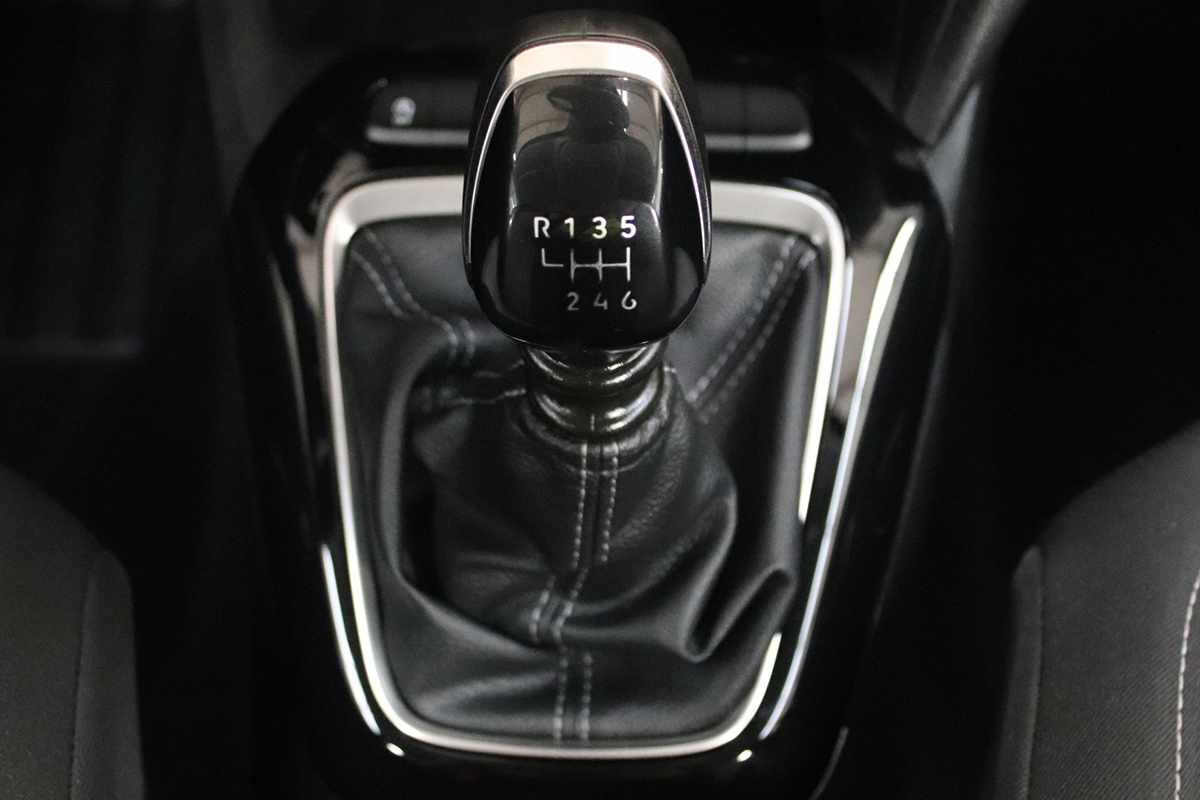 opel-corsa-2025-gasolina-1199cc