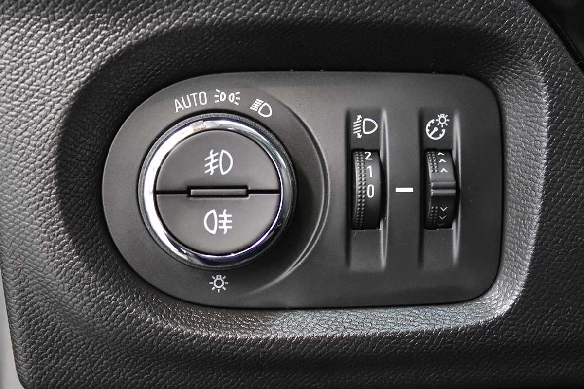 opel-corsa-2025-gasolina-1199cc