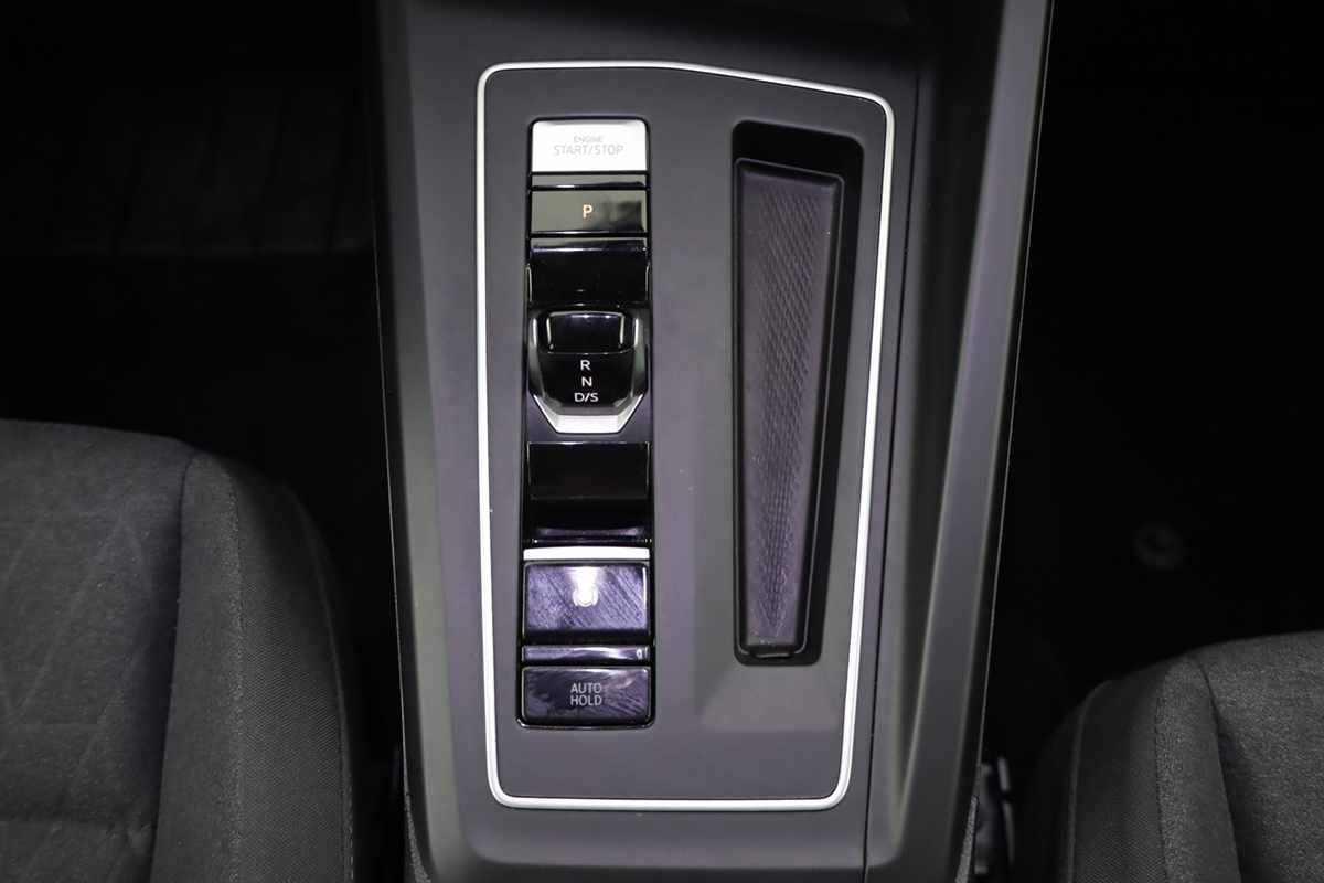 volkswagen-golf-2025-hibrido-a-gasolina-1498cc