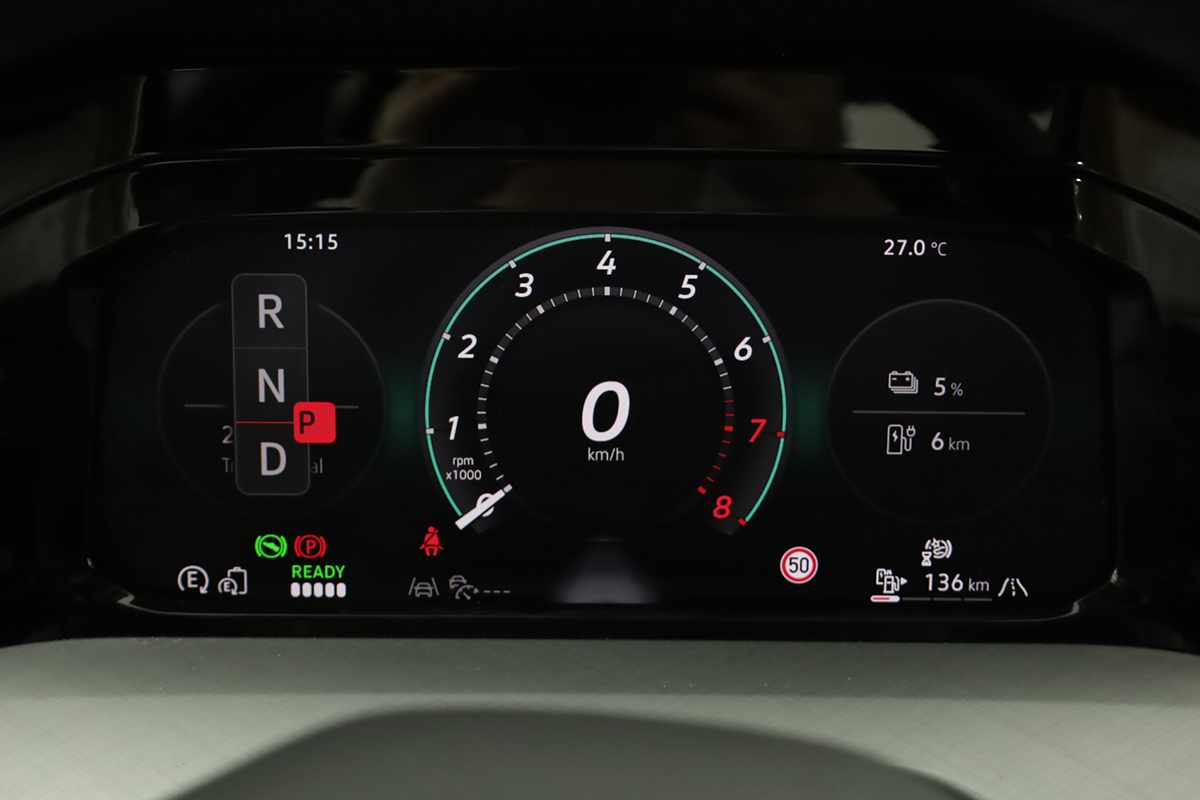 volkswagen-golf-2025-hibrido-a-gasolina-1498cc