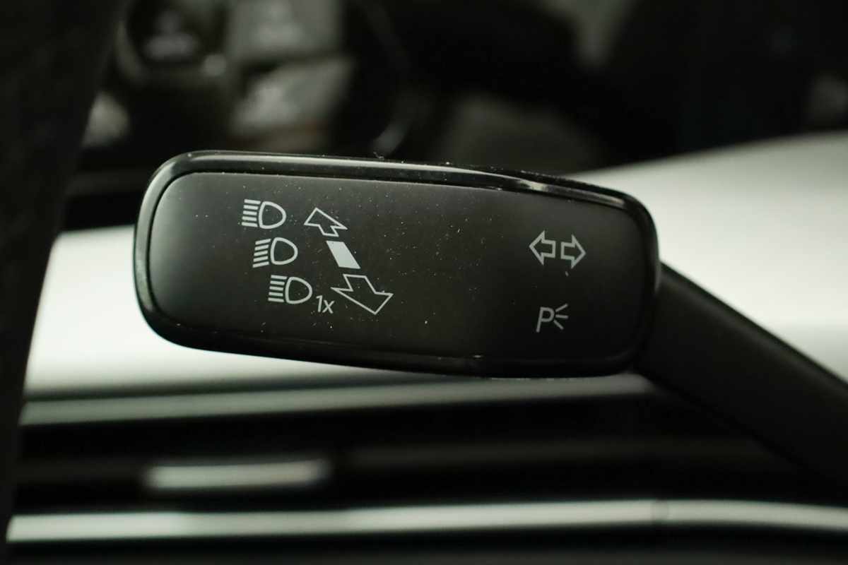 volkswagen-golf-2025-hibrido-a-gasolina-1498cc