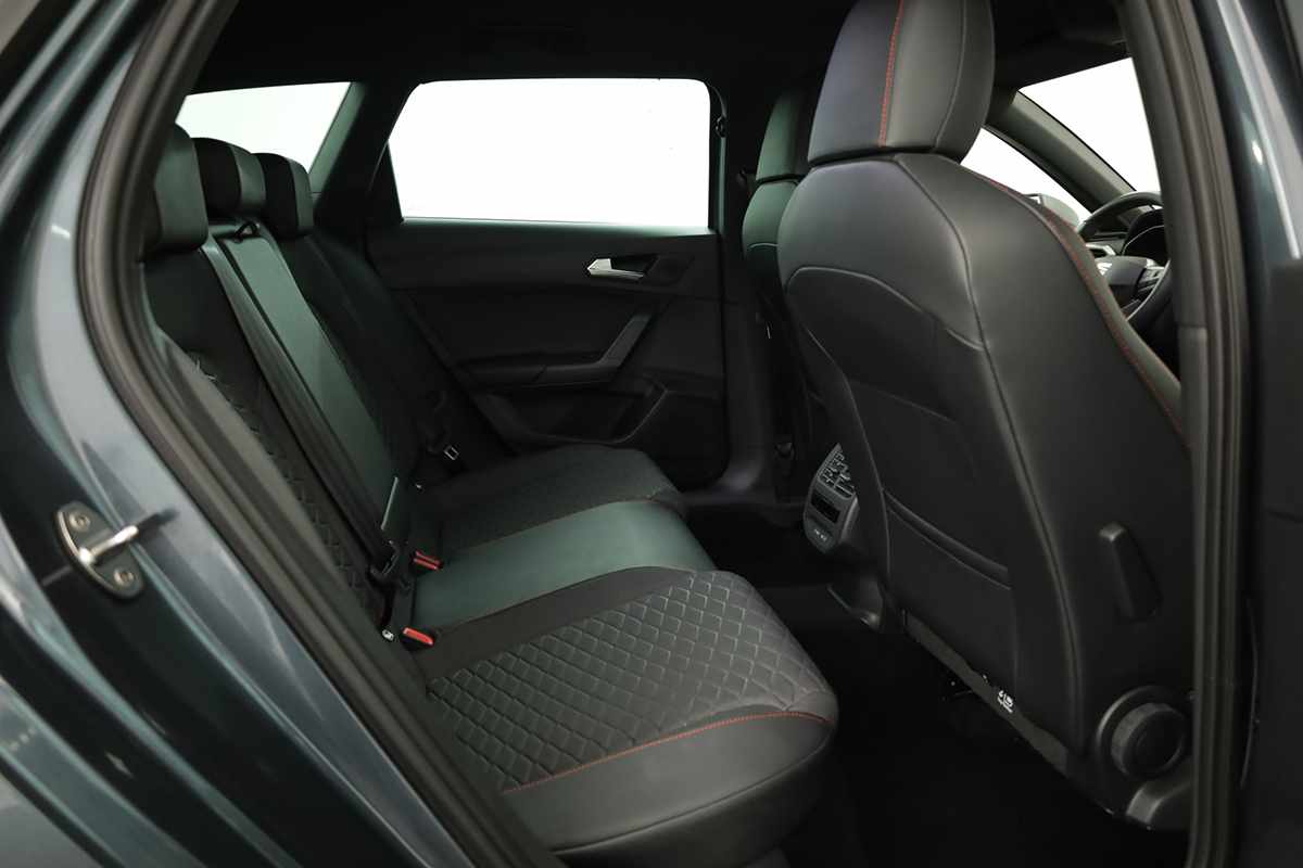 seat-leon-st-2025-hibrido-a-gasolina-1498cc