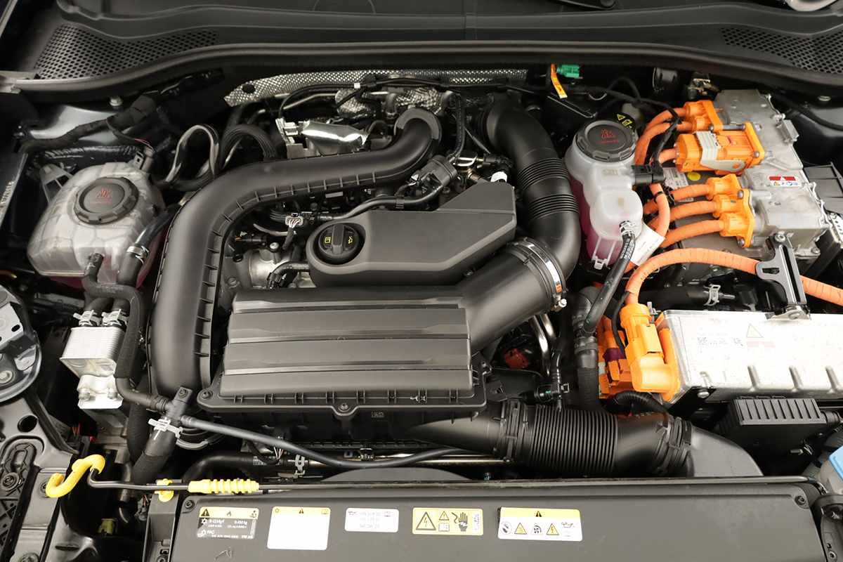 seat-leon-st-2025-hibrido-a-gasolina-1498cc