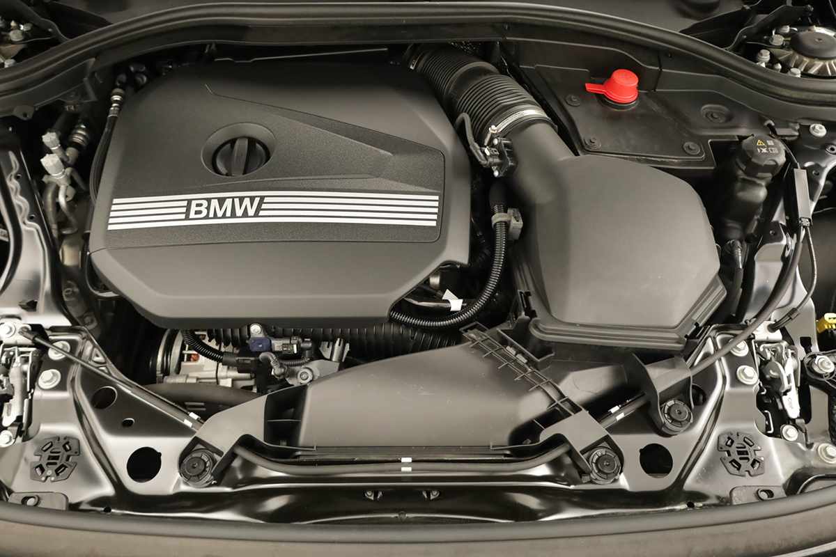bmw-serie-1-2025-gasolina-1499cc