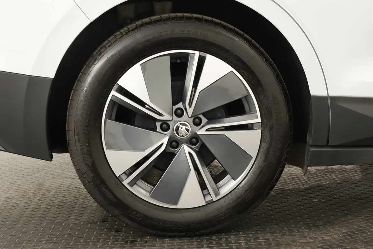 skoda-enyaq-2023-eletrico-0cc