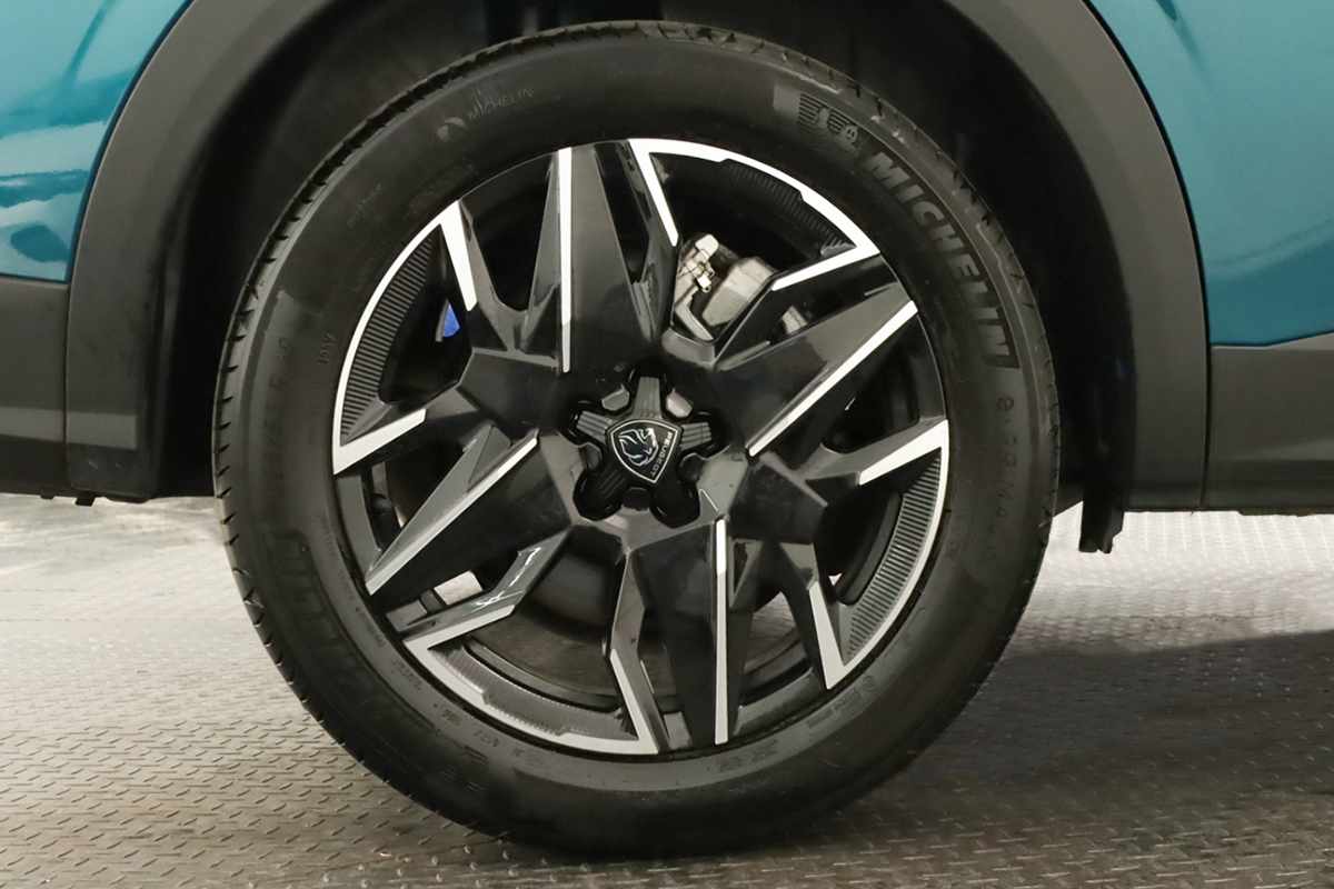 peugeot-5008-2025-gasolina-1199cc