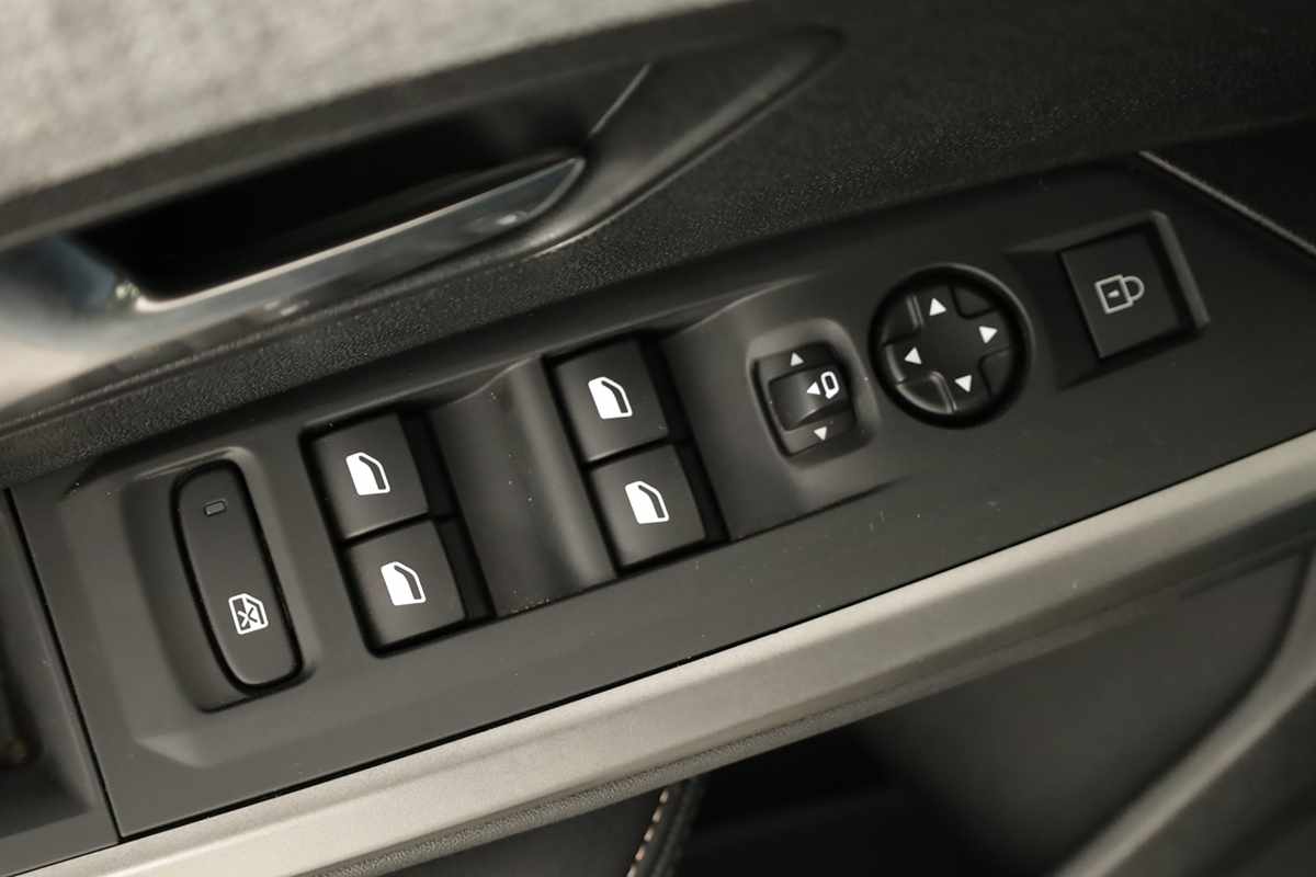 peugeot-5008-2025-gasolina-1199cc