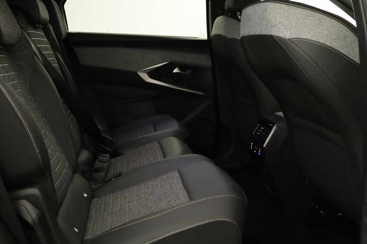 peugeot-5008-2025-gasolina-1199cc