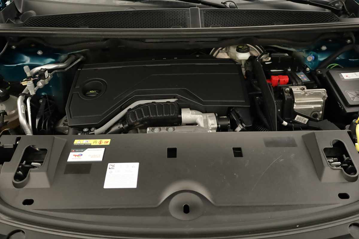 peugeot-5008-2025-gasolina-1199cc