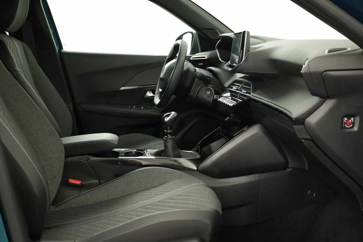 peugeot-2008-2025-gasolina-1199cc