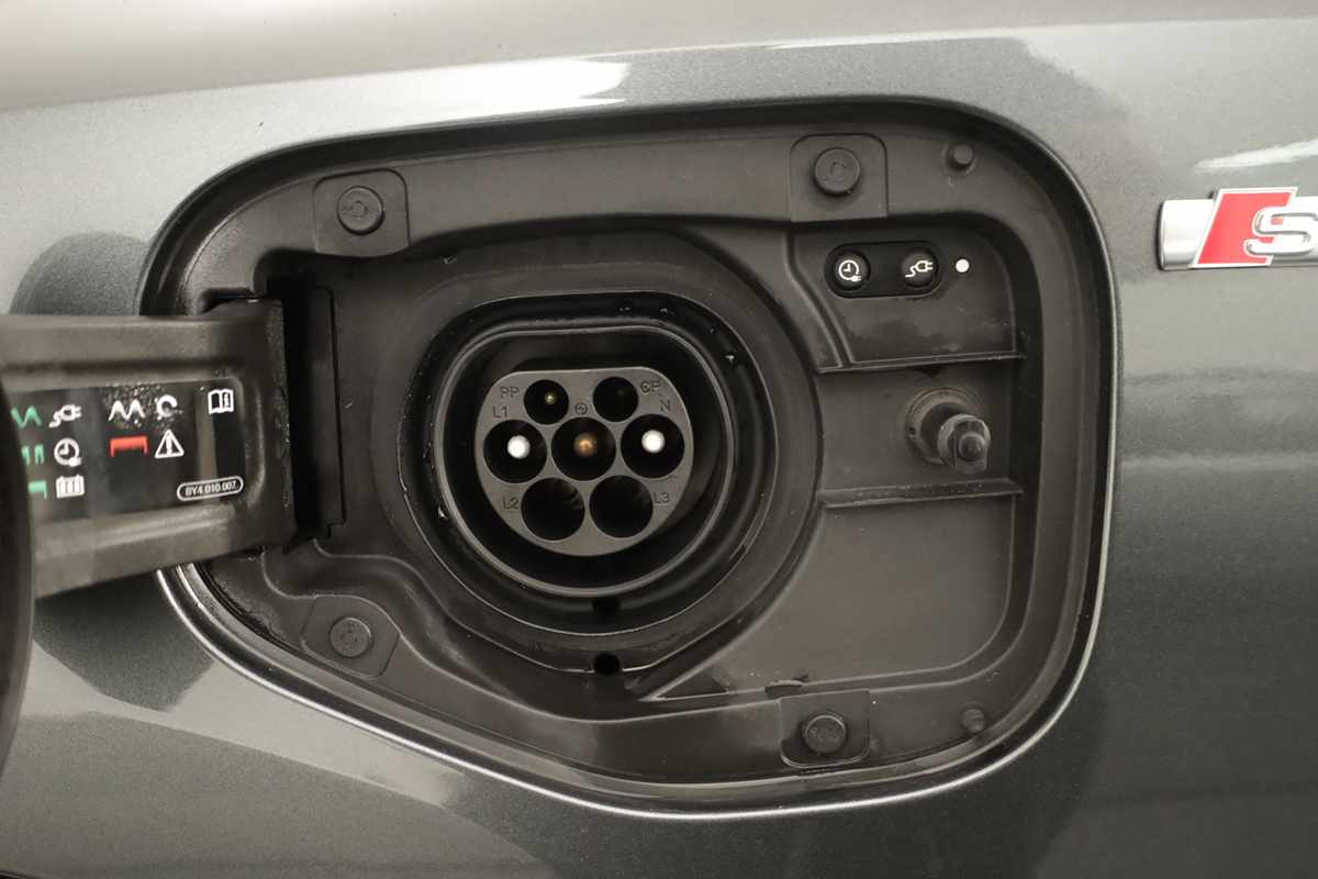 audi-q3-2024-hibrido-a-gasolina-1395cc